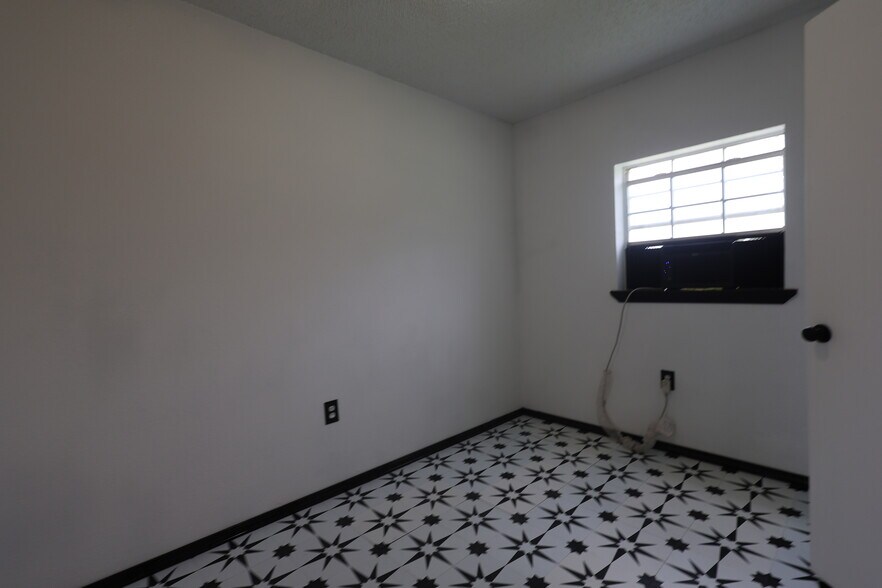 More Photos Of 25377 Welling rd, Welling Apartments For Sale