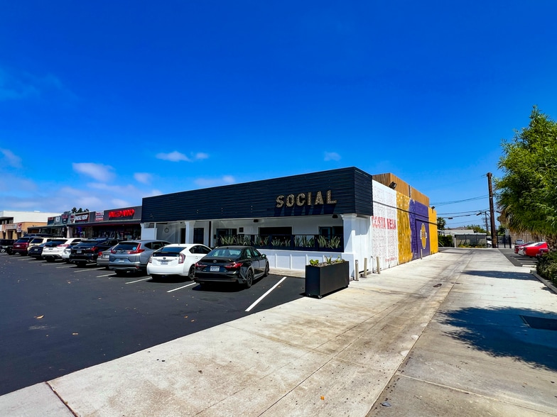 More Photos Of 512 W 19th St, Costa Mesa Restaurant For Sale