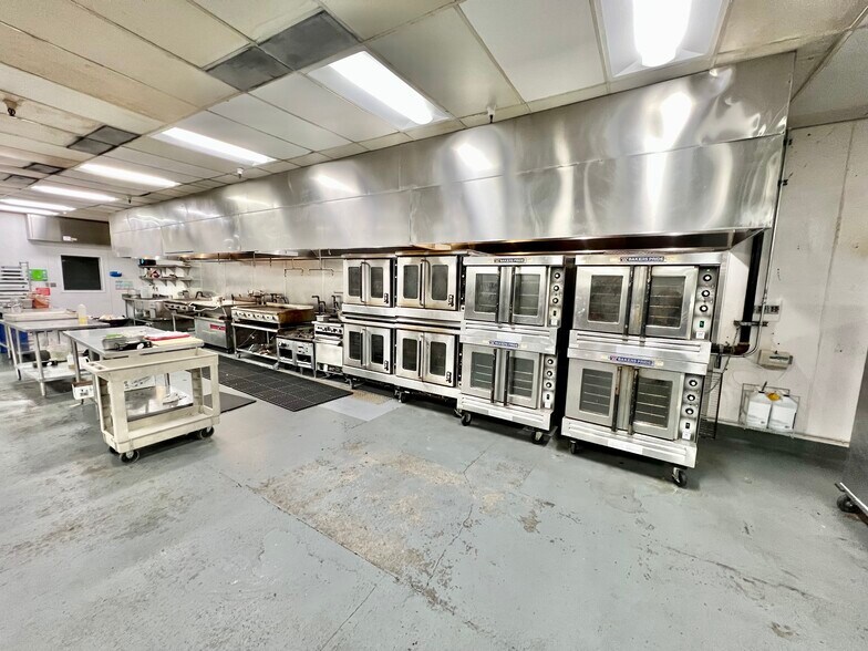 Primary Photo Of 1715-1721 E 21st St, Los Angeles Food Processing For Lease