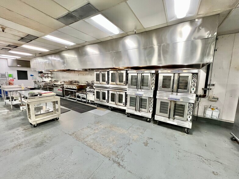 More Photos Of 1715-1721 E 21st St, Los Angeles Food Processing For Lease