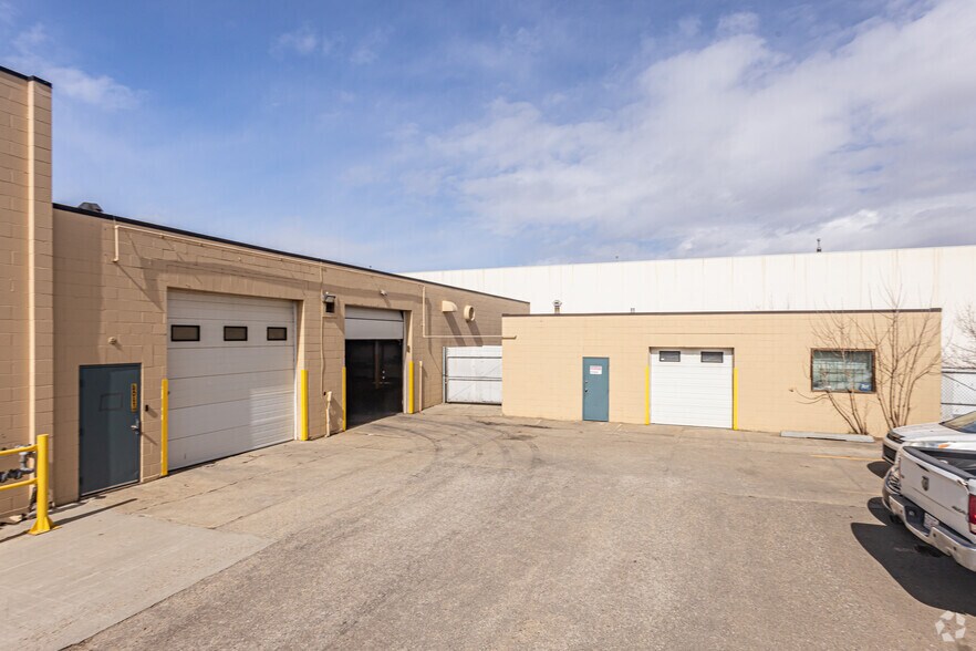 More Photos Of 15712 112 Ave, Edmonton Office For Lease