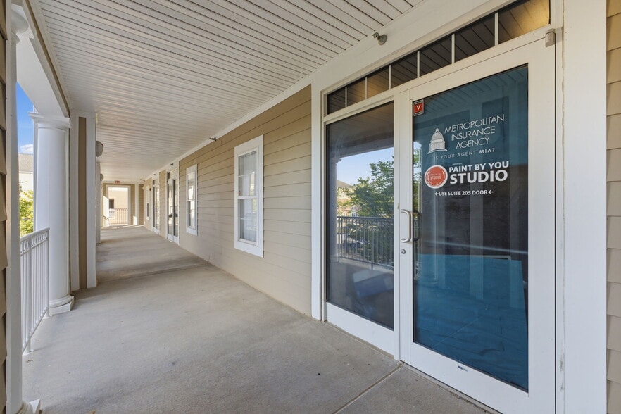 More Photos Of 13895 Hedgewood Dr, Woodbridge Medical For Sale