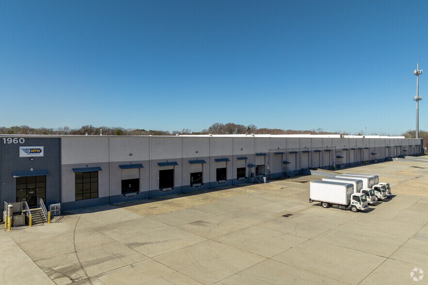 More Photos Of 1910 Campostella Rd, Chesapeake Unknown For Lease