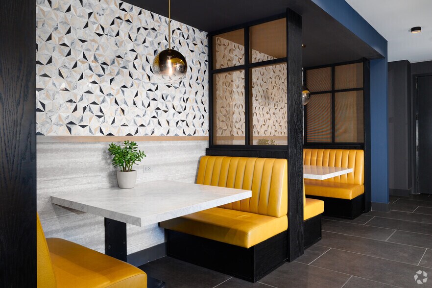 More Photos Of The Shoppes on Central Avenue, Clayton Apartments For Lease