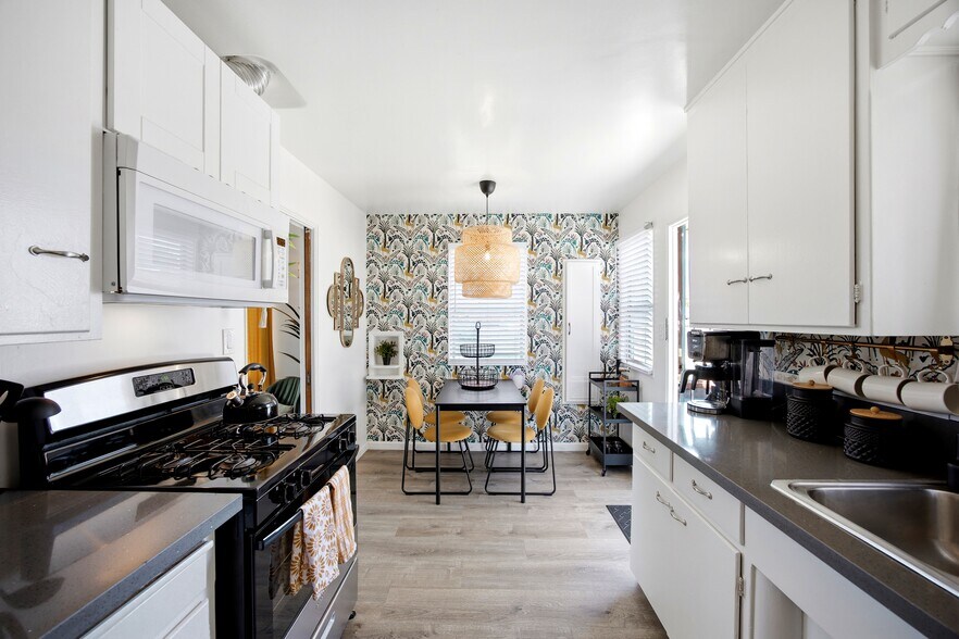 More Photos Of 1057 Grand Ave, San Diego Apartments For Sale