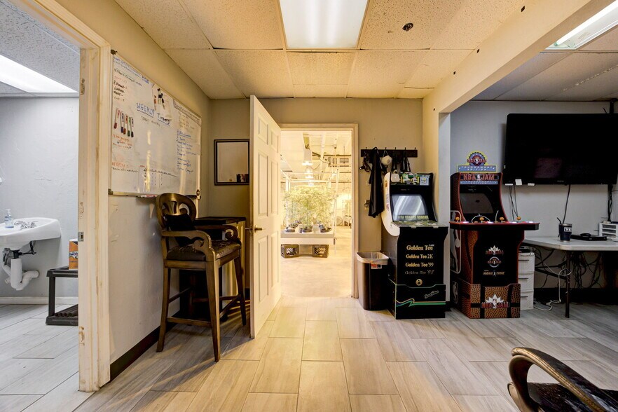 More Photos Of 3003 N Oklahoma Ave, Oklahoma City Manufacturing For Sale