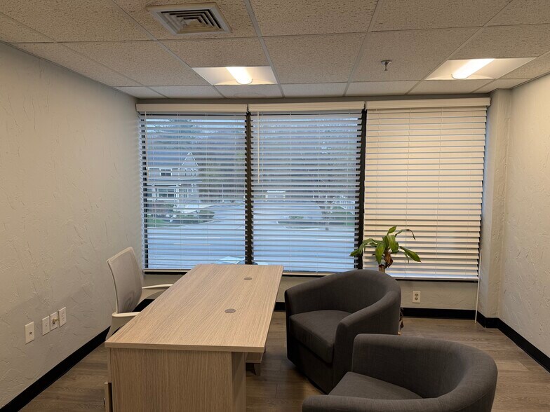 More Photos Of 274 Main St, Reading Office For Lease