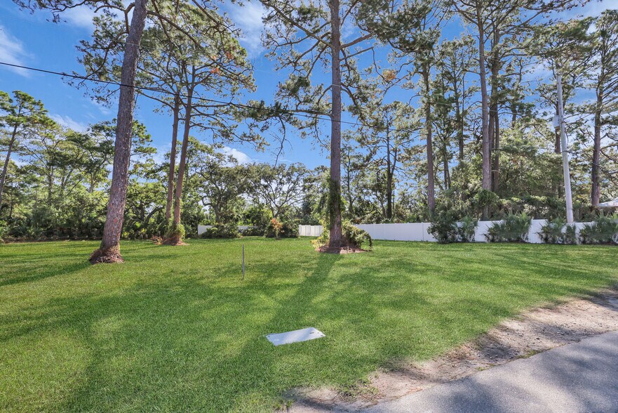 More Photos Of 106-108 Lewis Ave, Tybee Island Land For Sale