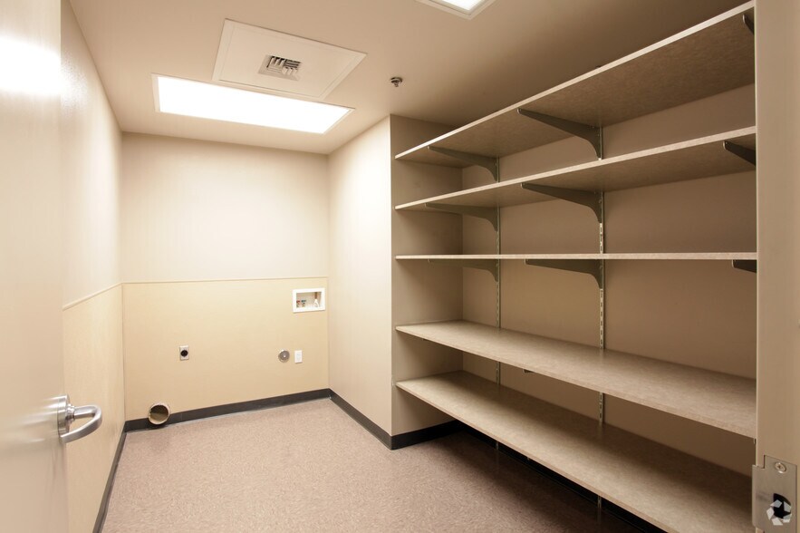 More Photos Of 3061 S Maryland Pky, Las Vegas Medical For Lease