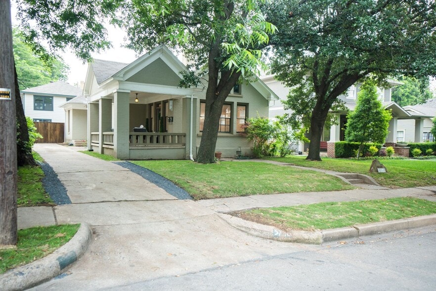 Primary Photo Of 5740-5742 Llano Ave, Dallas Apartments For Sale