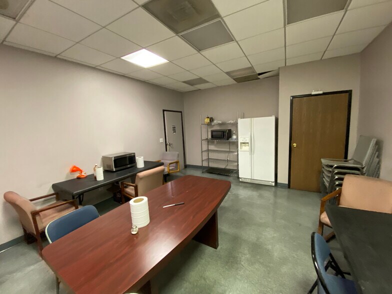 9362 Eton Ave, Chatsworth, CA 91311 Warehouse For Sale