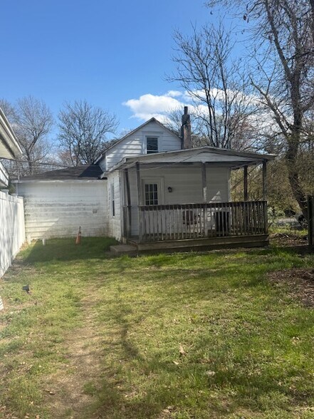 More Photos Of 201 Cross Keys Rd, Pine Hill Freestanding For Sale