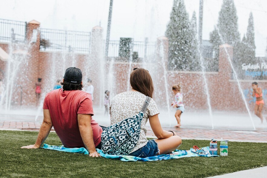 More Photos Of 5009 W Broad St, Sugar Hill General Retail For Lease