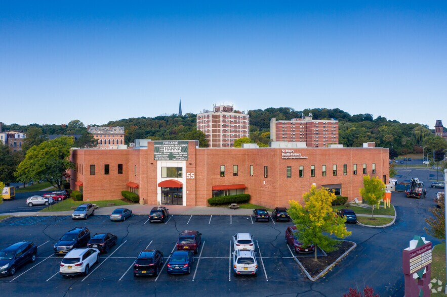 More Photos Of 55 Mohawk St, Cohoes Medical For Lease