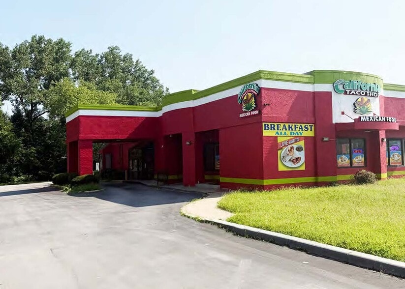 Primary Photo Of 10750 E Us Highway 24, Sugar Creek Fast Food For Sale