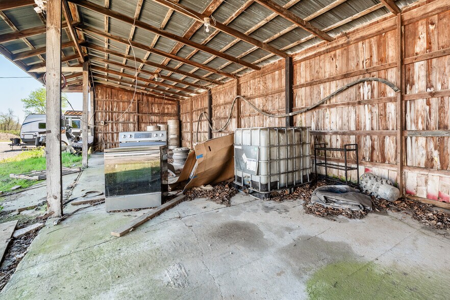 More Photos Of 127 Basin St, Hebron Warehouse For Sale