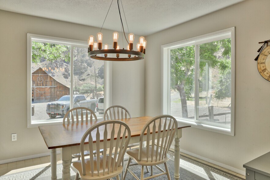 More Photos Of 27035 Snake River Rd, Huntington Specialty For Sale