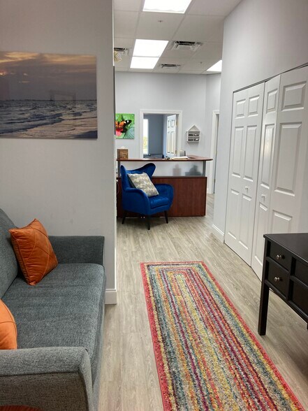 More Photos Of 3208 Chiquita Blvd S, Cape Coral Office For Lease