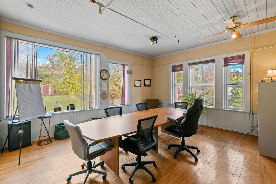 More Photos Of 20 Keeler St, Pittsfield Manufacturing For Sale