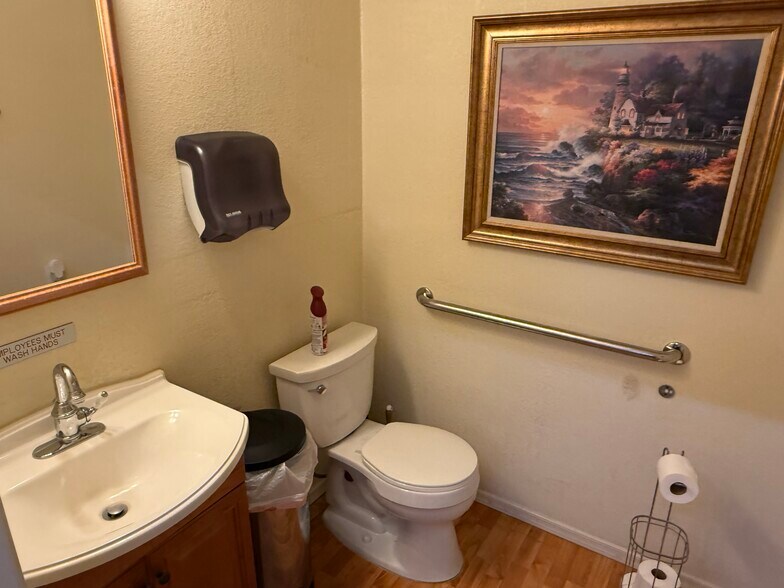 More Photos Of 8111 E Apache Trl, Mesa Freestanding For Sale