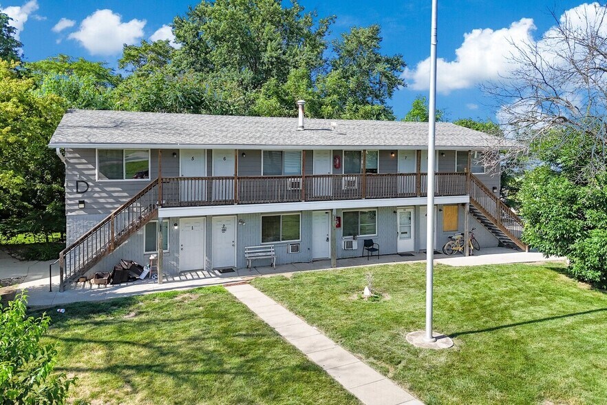 More Photos Of 2127 Indianola Ave, Des Moines Apartments For Sale