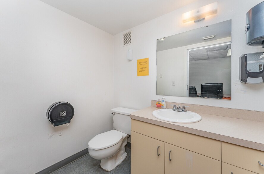 More Photos Of 2105 S Dock St, Palmetto Food Processing For Sale