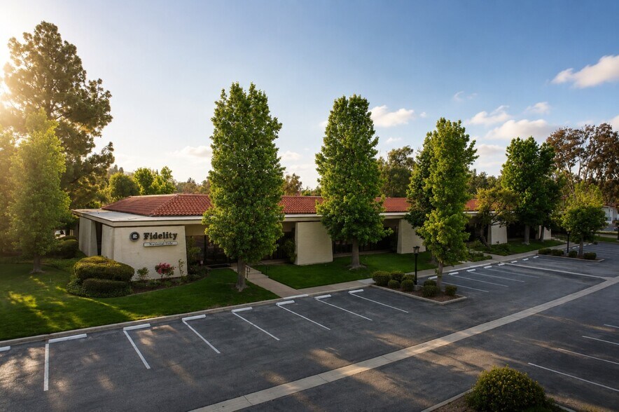 Primary Photo Of 950 Hampshire Rd, Westlake Village Medical For Sale