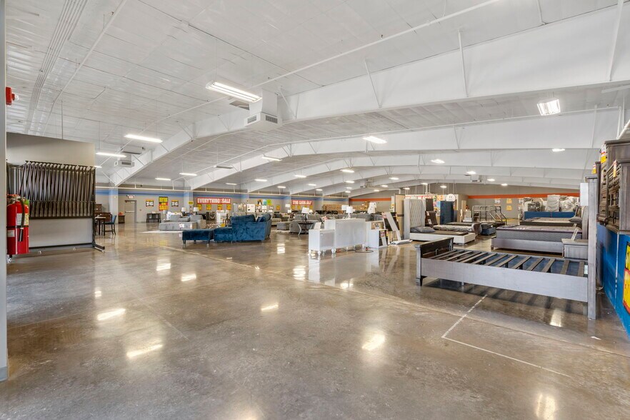 More Photos Of 3758 Hwy 412 E, Siloam Springs Freestanding For Sale