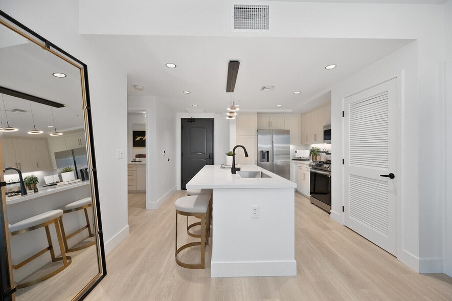 More Photos Of 5570 Rosemead Blvd, Temple City Apartments For Lease