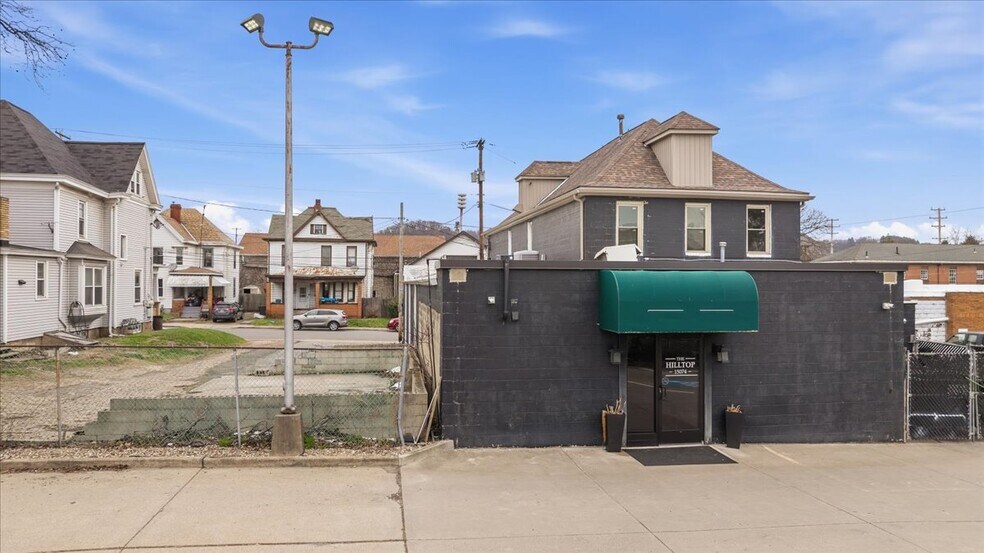 More Photos Of 318 New York Ave, Rochester Sports And Entertainment For Sale
