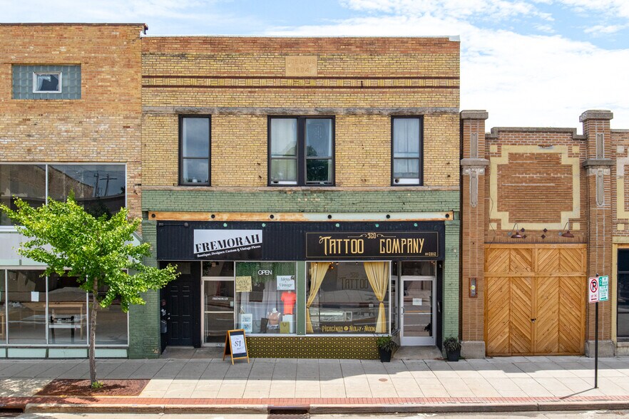 Primary Photo Of 578 N Main St, Oshkosh Storefront Retail Residential For Sale
