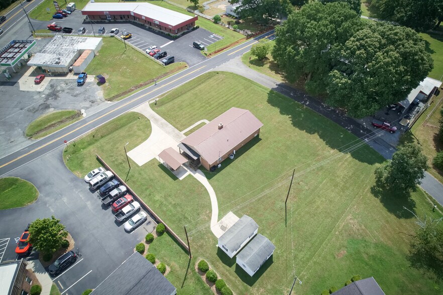 More Photos Of 128 Killian Farm Rd, Stanley Medical For Lease