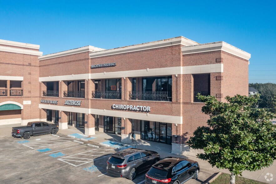 More Photos Of 3527 Highway 6, Sugar Land Storefront Retail Office For Lease