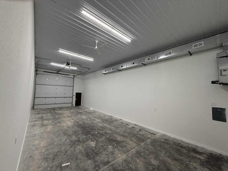 More Photos Of 6565 Stellhorn Rd, Fort Wayne Self Storage For Sale