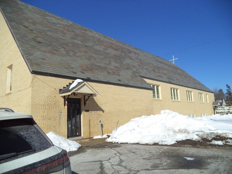 More Photos Of 25 Library St, Hudson Religious Facility For Sale
