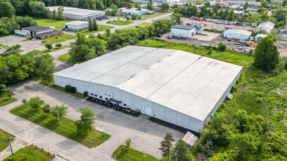 More Photos Of 6040 Progress St, Niagara Falls Warehouse For Lease