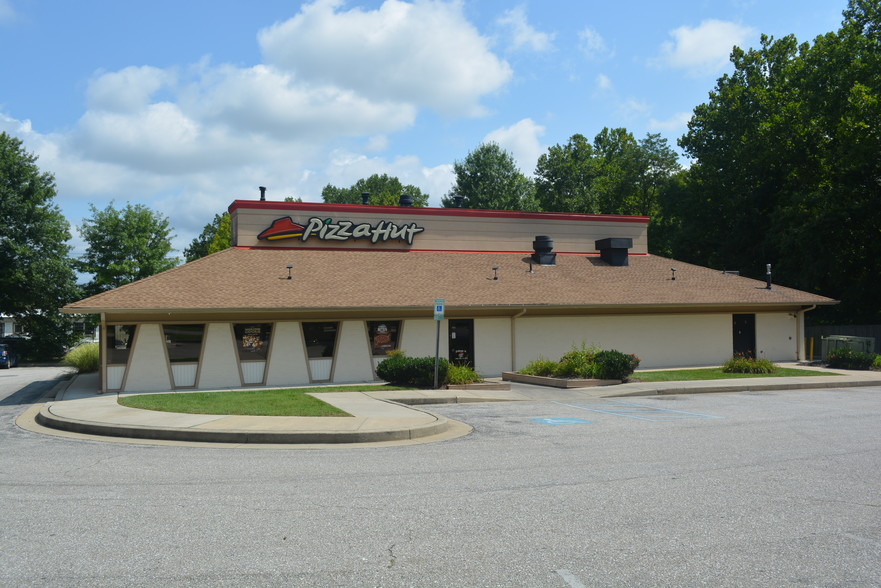 Primary Photo Of 9155 Maier Rd, Laurel Restaurant For Sale