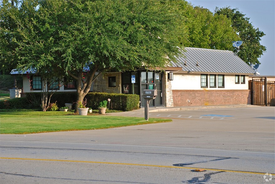 More Photos Of 3701 FM 2181, Corinth Self Storage For Lease