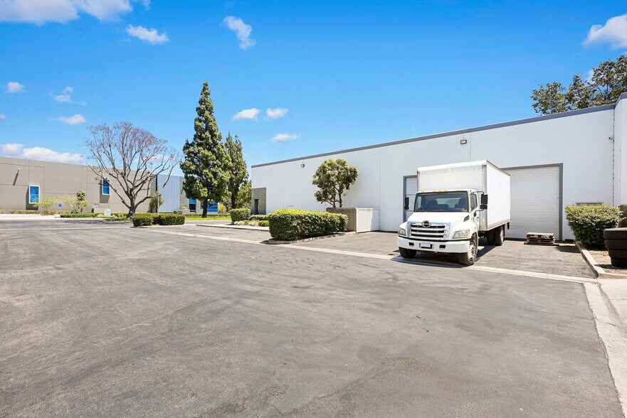 More Photos Of 10282 6th St, Rancho Cucamonga Warehouse For Sale