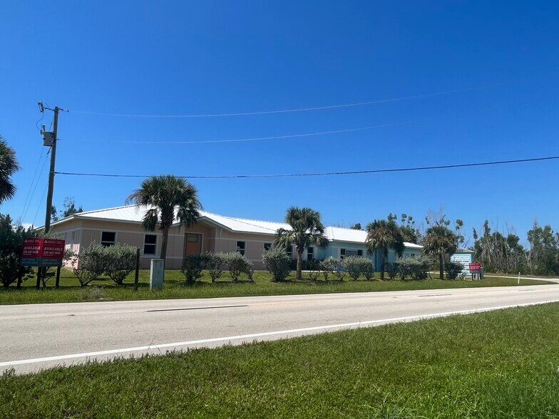 More Photos Of 8359 Stringfellow Rd, Saint James City Medical For Sale