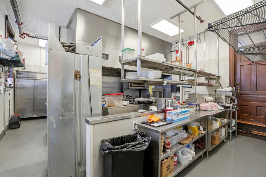 More Photos Of 301 Walnut St, Royersford Restaurant For Lease