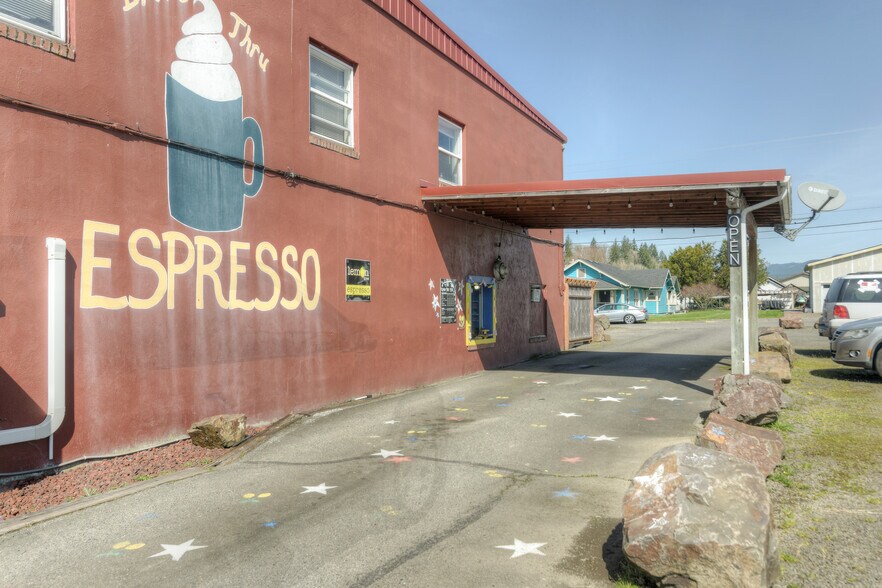 More Photos Of 112 East State St, Mossyrock Storefront Retail Residential For Sale