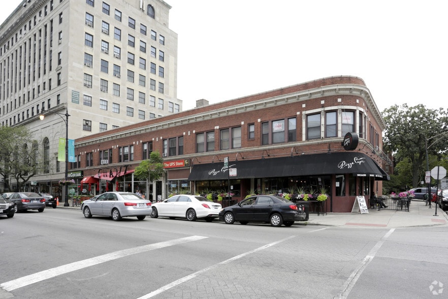 Primary Photo Of 1513 E 53rd St, Chicago Storefront Retail Office For Lease