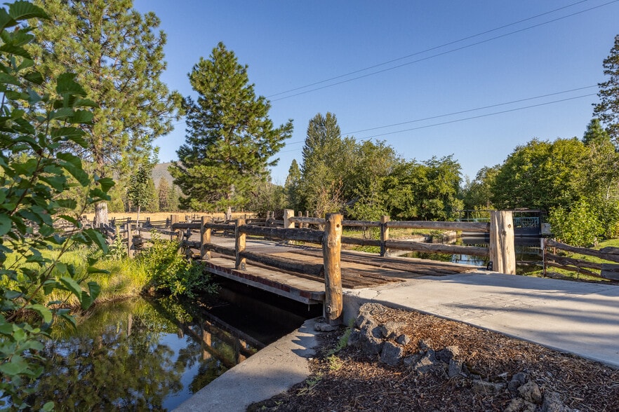 More Photos Of 41406 Lonquist Ln, Hat Creek Land For Sale