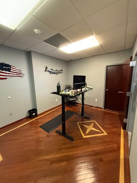 More Photos Of 145 Rockledge Ave, Jenkintown Warehouse For Lease