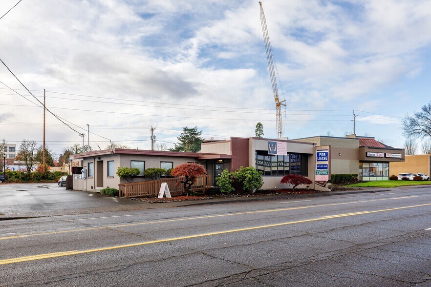 More Photos Of 12850 SW Canyon Rd, Beaverton Medical For Lease
