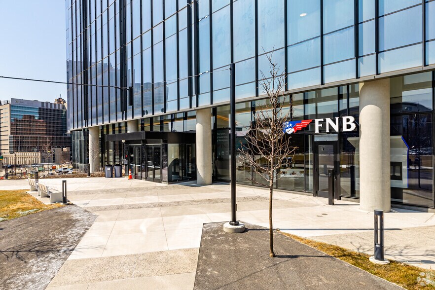 More Photos Of 626 Washington Pl, Pittsburgh Office For Sale