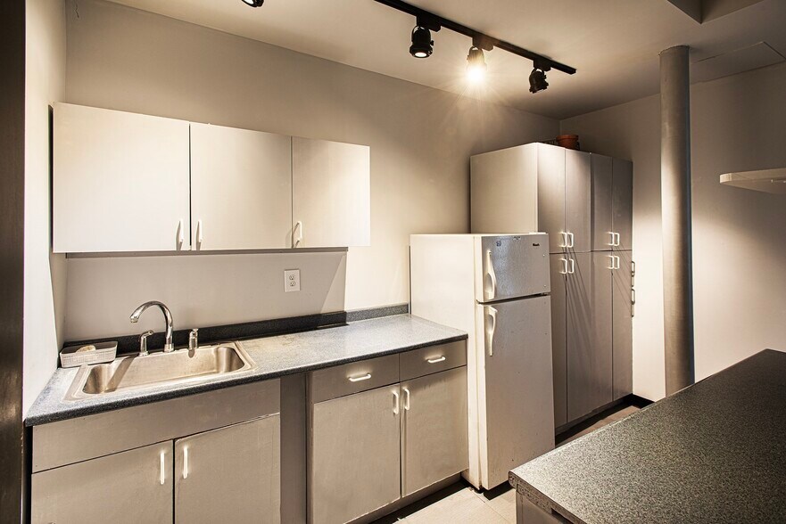 More Photos Of 140 Main St, Northampton Office For Lease