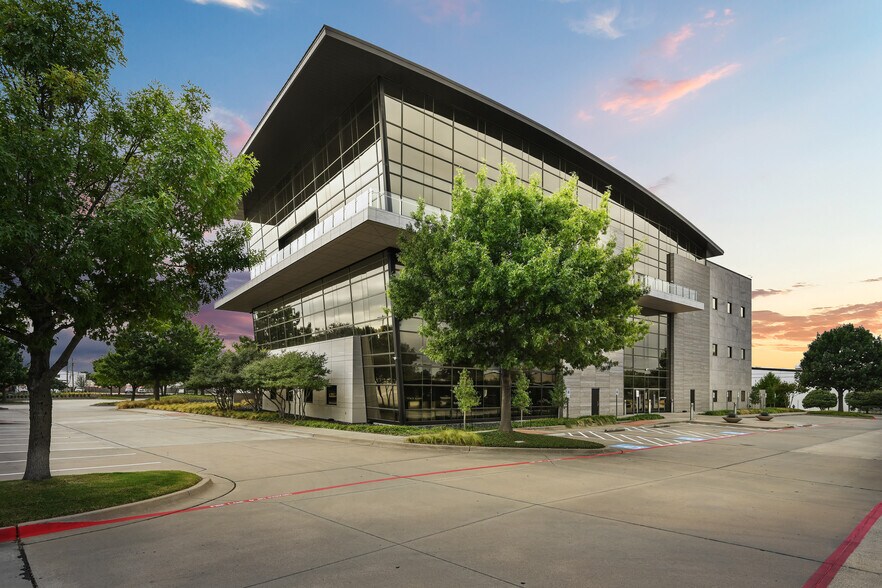 Primary Photo Of 15505 Wright Brothers Dr, Addison Office For Lease