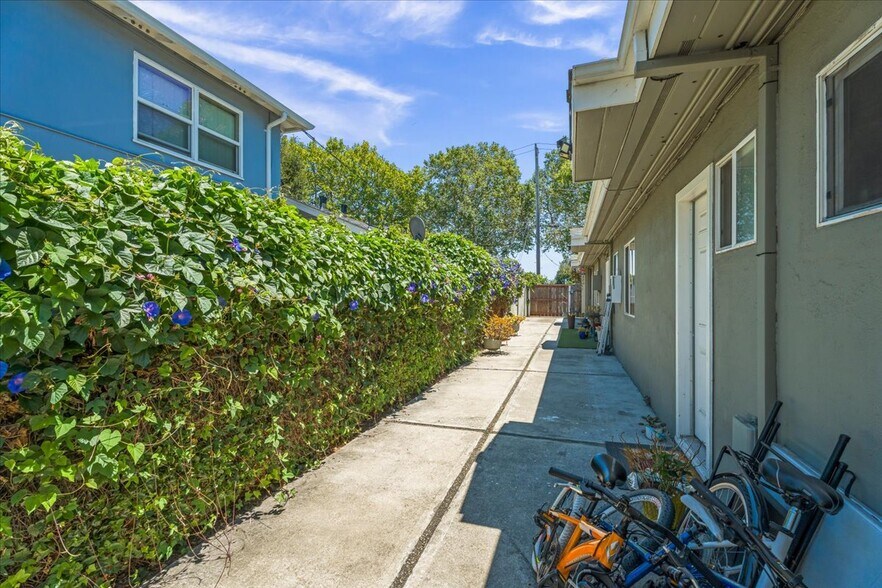 More Photos Of 1129 Willow Rd, Menlo Park Apartments For Sale